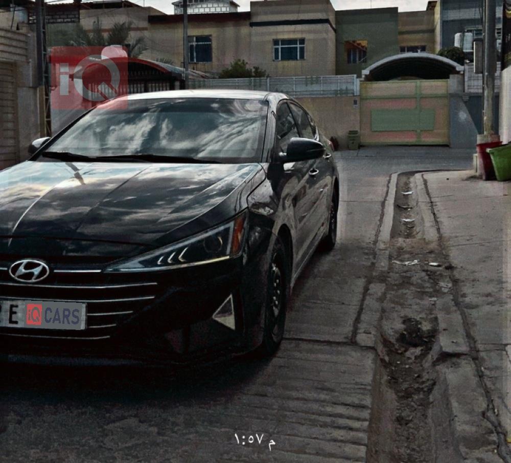 هیوندای ئەلەنترا